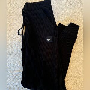 Alo Muse Sweatpants